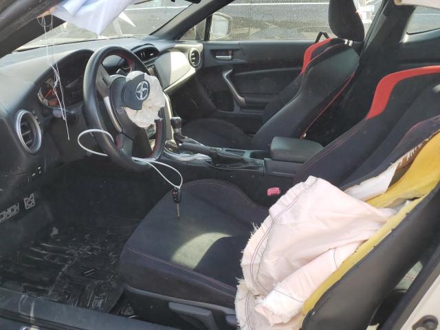 JF1ZNAA16F8710011 - 2015 TOYOTA SCION FR-S WHITE photo 7