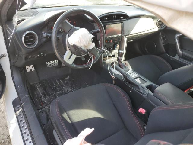 JF1ZNAA16F8710011 - 2015 TOYOTA SCION FR-S WHITE photo 8