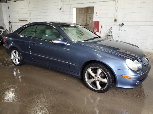 WDBTJ65J15F158669 - 2005 MERCEDES-BENZ CLK 320C BLUE photo 4