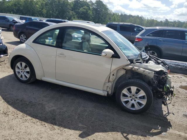 3VWRW3AG0AM027018 - 2010 VOLKSWAGEN NEW BEETLE CREAM photo 4