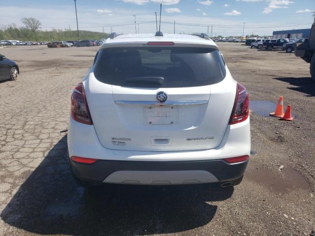 KL4CJBSB6JB514391 - 2018 BUICK ENCORE PREFERRED II WHITE photo 6