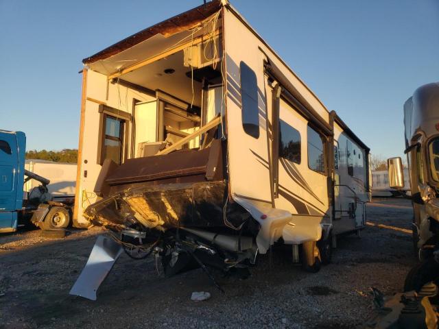 4YDFM0U22P4700693 - 2023 KEYSTONE MONTANA WHITE photo 4