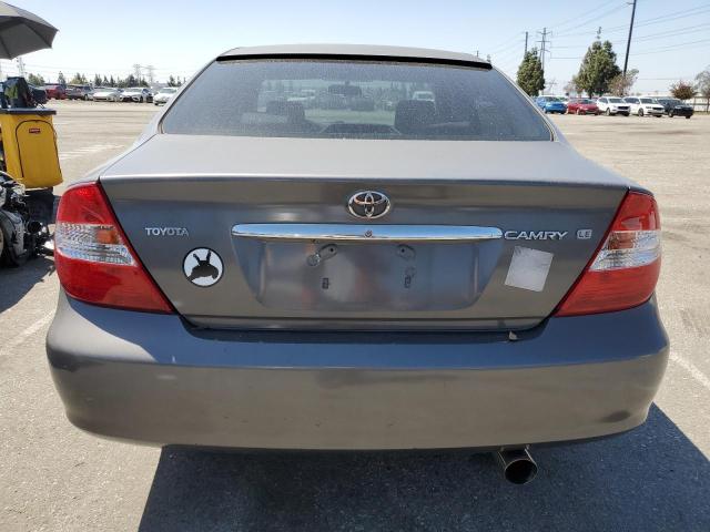 4T1BE32K82U542092 - 2002 TOYOTA CAMRY LE GRAY photo 6