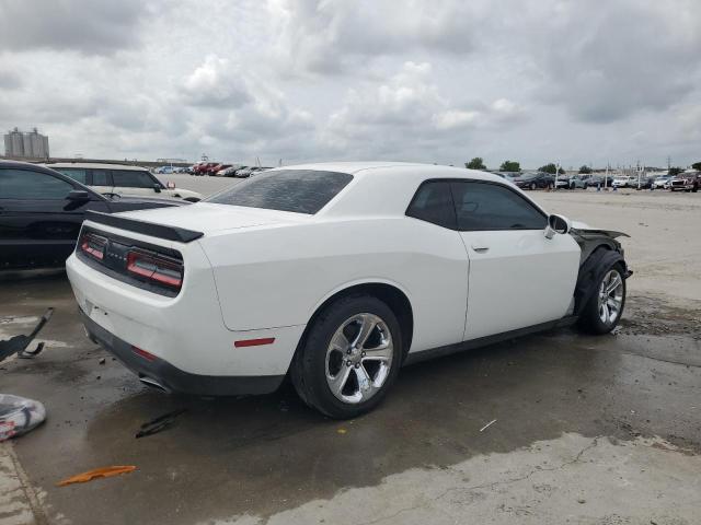 2C3CDZAG7GH317320 - 2016 DODGE CHALLENGER SXT WHITE photo 3