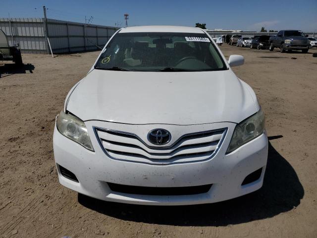 4T4BF3EK6BR188944 - 2011 TOYOTA CAMRY BASE WHITE photo 5