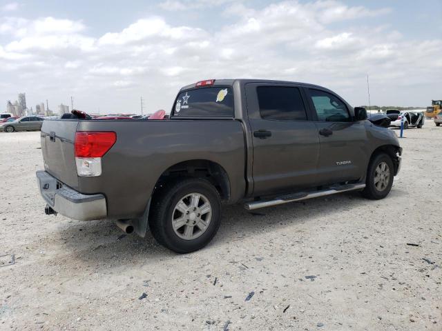 5TFEM5F14CX048135 - 2012 TOYOTA TUNDRA CREWMAX SR5 BROWN photo 3