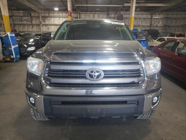 5TFUY5F10EX411114 - 2014 TOYOTA TUNDRA DOUBLE CAB SR/SR5 GRAY photo 5