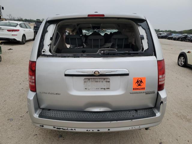 2A4RR5D11AR213649 - 2010 CHRYSLER TOWN & COU TOURING SILVER photo 6