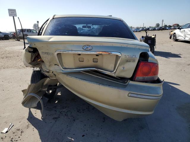 KMHWF35H52A542938 - 2002 HYUNDAI SONATA GLS GOLD photo 6