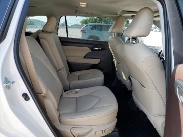5TDGZRAH7MS526870 - 2021 TOYOTA HIGHLANDER XLE 白色 照片 11