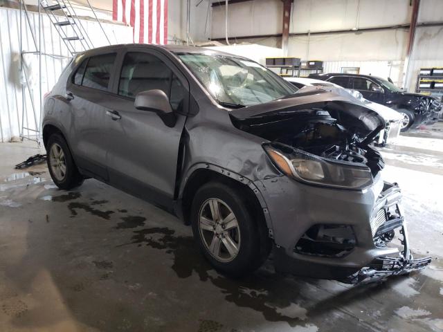 3GNCJKSB3LL215312 - 2020 CHEVROLET TRAX LS GRAY photo 4