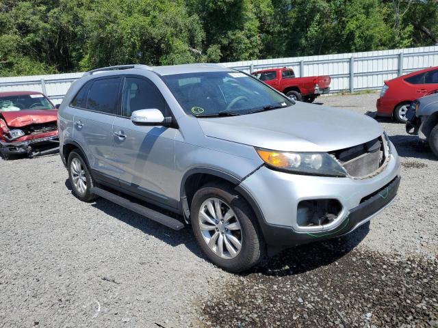 5XYKU3A12BG028272 - 2011 KIA SORENTO EX SILVER photo 4