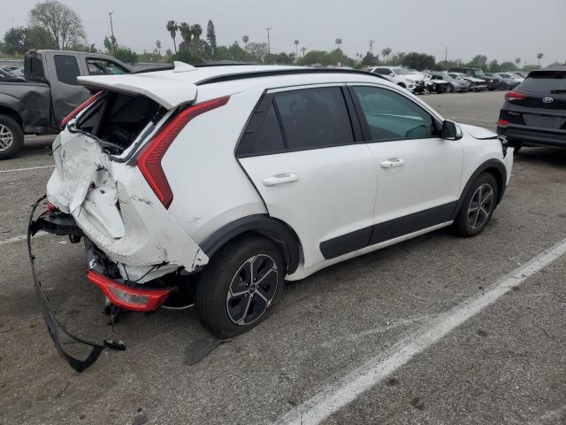 KNDCR3LE9P5058746 - 2023 KIA NIRO EX WHITE photo 3