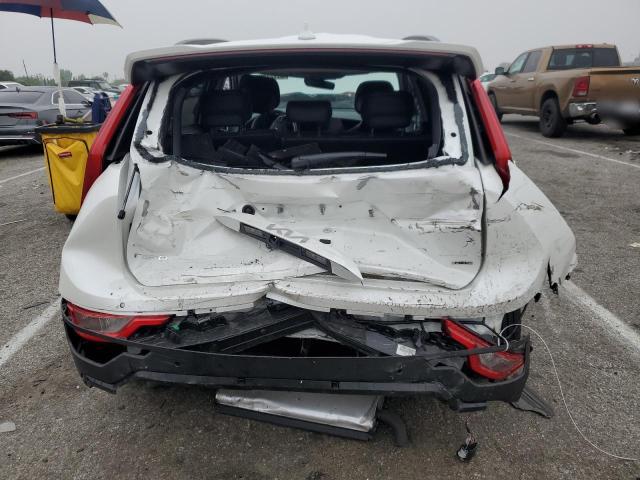 KNDCR3LE9P5058746 - 2023 KIA NIRO EX WHITE photo 6