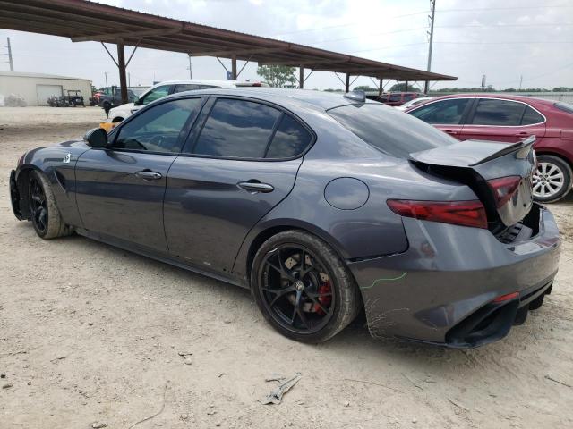 ZARFAEAV8H7558217 - 2017 ALFA ROMEO GIULIA QUADRIFOGLIO GRAY photo 2