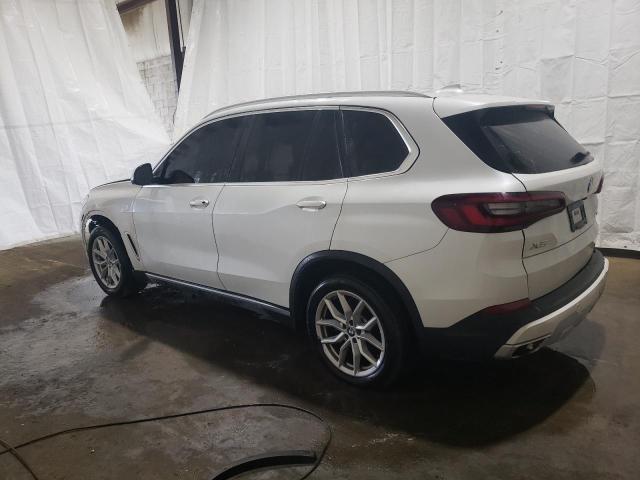 5UXCR6C07M9G14225 - 2021 BMW X5 XDRIVE40I WHITE photo 2