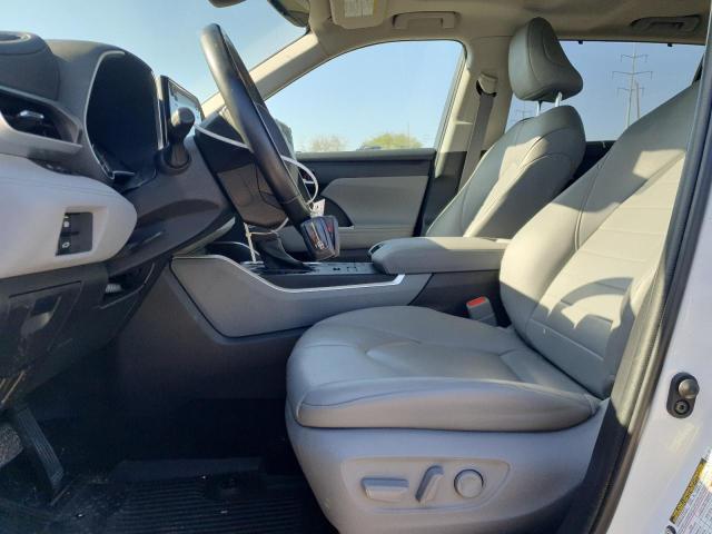 5TDHZRBH8NS589500 - 2022 TOYOTA HIGHLANDER XLE WHITE photo 7