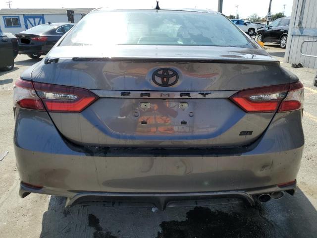 4T1G11AK1PU745470 - 2023 TOYOTA CAMRY SE NIGHT SHADE GRAY photo 6