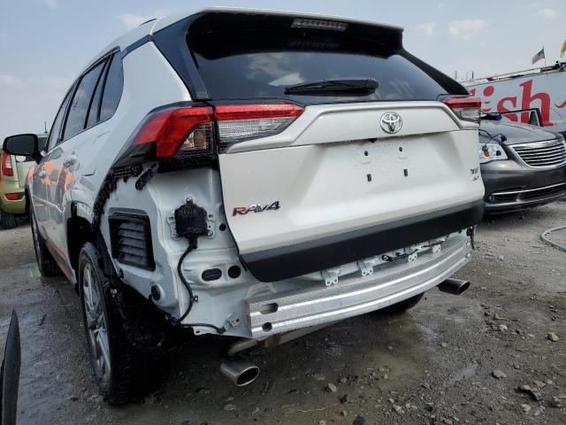 2T3A1RFV5NW324492 - 2022 TOYOTA RAV4 XLE PREMIUM WHITE photo 2