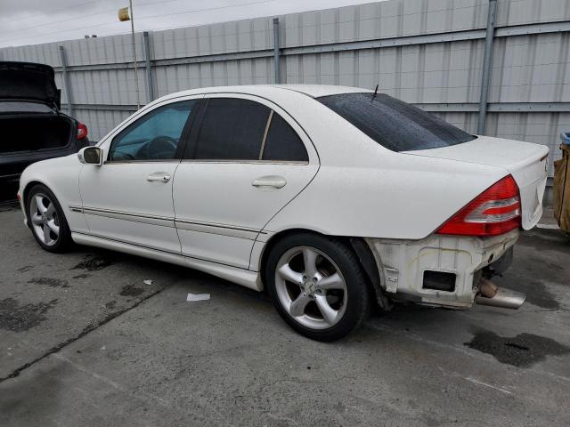 WDBRF40J25F661246 - 2005 MERCEDES-BENZ C 230K SPORT SEDAN WHITE photo 2