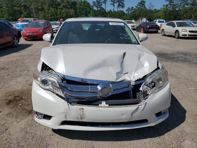 4T1BK3DB8BU372192 - 2011 TOYOTA AVALON BASE WHITE photo 5