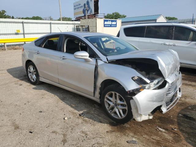 3FA6P0H79ER130539 - 2014 FORD FUSION SE SILVER photo 4