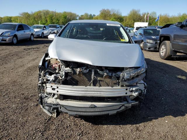 JTDKARFP4J3075623 - 2018 TOYOTA PRIUS PRIM 银色 照片 5