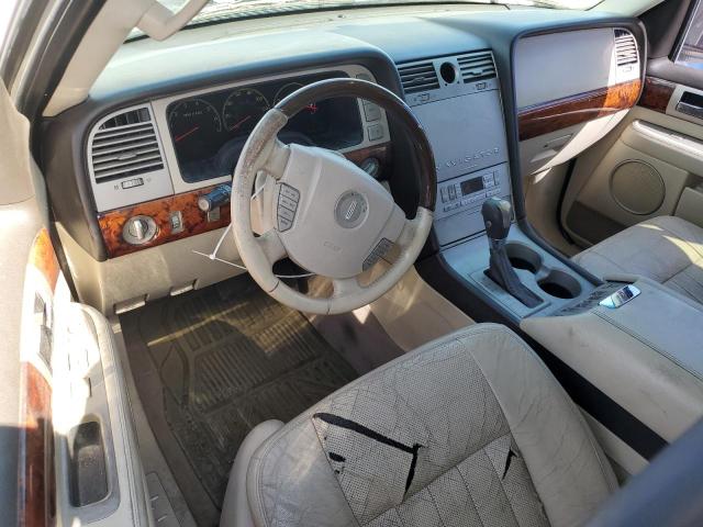 5LMFU28R83LJ28429 - 2003 LINCOLN NAVIGATOR 银色 照片 8