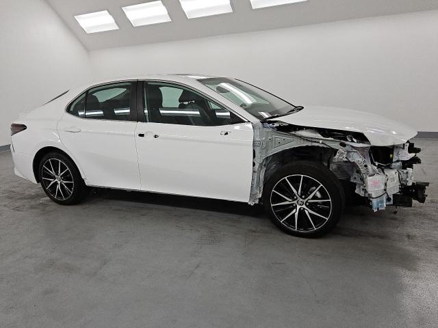 4T1S11AKXPU184633 - 2023 TOYOTA CAMRY SE NIGHT SHADE WHITE photo 4