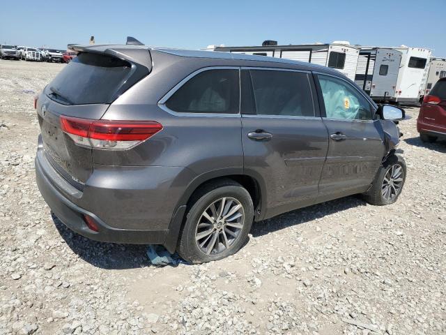 5TDJZRFH8KS572266 - 2019 TOYOTA HIGHLANDER SE GRAY photo 3