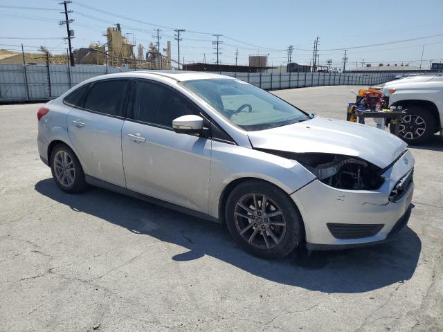 1FADP3F26GL217025 - 2016 FORD FOCUS SE SILVER photo 4