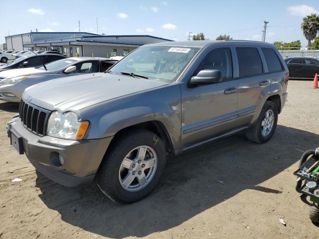 1J8GS48K57C677228 - 2007 JEEP GRAND CHER LAREDO GRAY photo 1