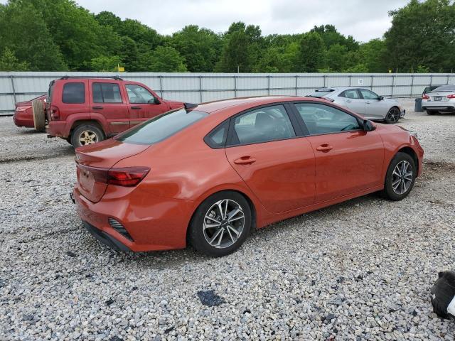 3KPF24AD5PE611401 - 2023 KIA FORTE LX RED photo 3