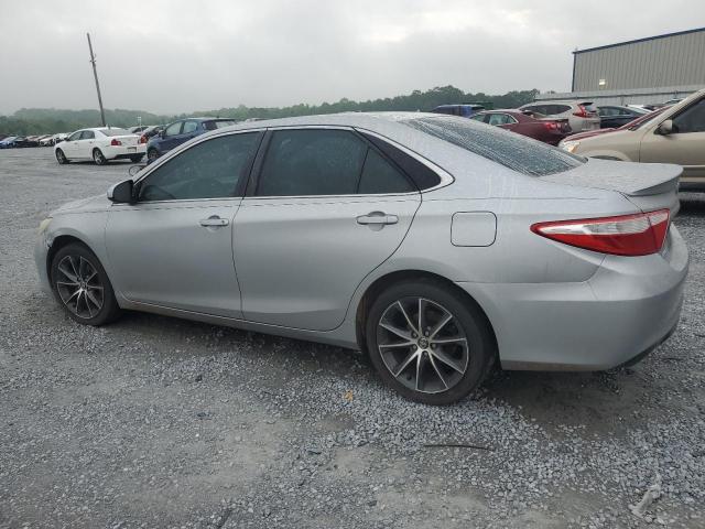 4T1BF1FK0FU108931 - 2015 TOYOTA CAMRY LE SILVER photo 2
