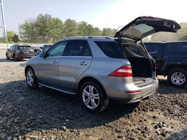 4JGDA5HBXDA199006 - 2013 MERCEDES-BENZ ML 350 4MATIC SILVER photo 2