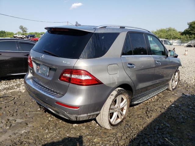 4JGDA5HBXDA199006 - 2013 MERCEDES-BENZ ML 350 4MATIC SILVER photo 3