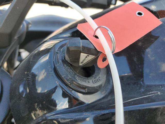 ML5EXER1XRDAB3301 - 2024 KAWASAKI EX650 R SILVER photo 8