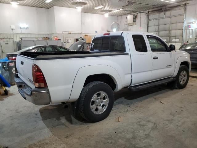 5TETU62N76Z263270 - 2006 TOYOTA TACOMA PRERUNNER ACCESS CAB WHITE photo 3