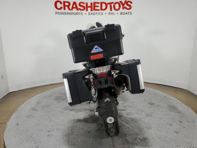 WB10A1106FZ188462 - 2015 BMW R1200 GS TWO TONE photo 4