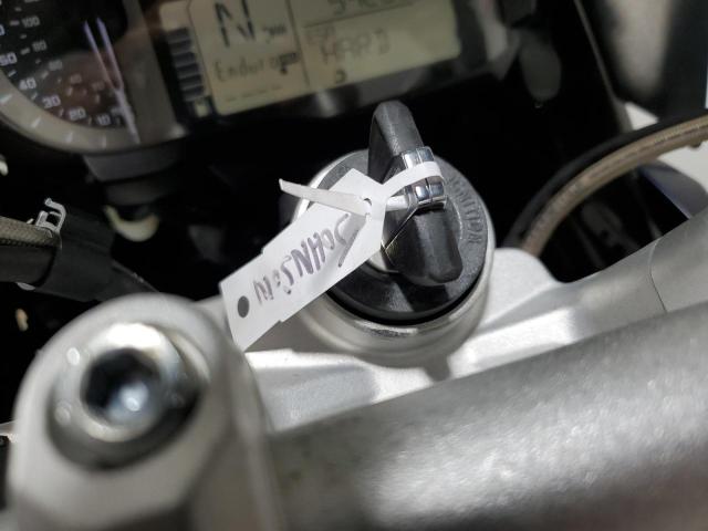 WB10A1106FZ188462 - 2015 BMW R1200 GS TWO TONE photo 8