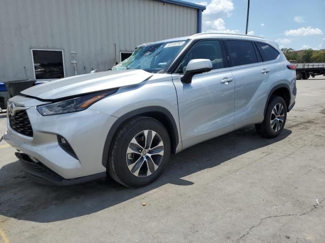 5TDGZRAH2NS549054 - 2022 TOYOTA HIGHLANDER XLE SILVER photo 1