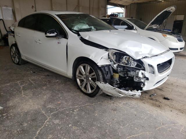 YV1902FH8D2233385 - 2013 VOLVO S60 T6 WHITE photo 1