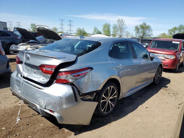 4T1B11HK1KU840457 - 2019 TOYOTA CAMRY L SILVER photo 3