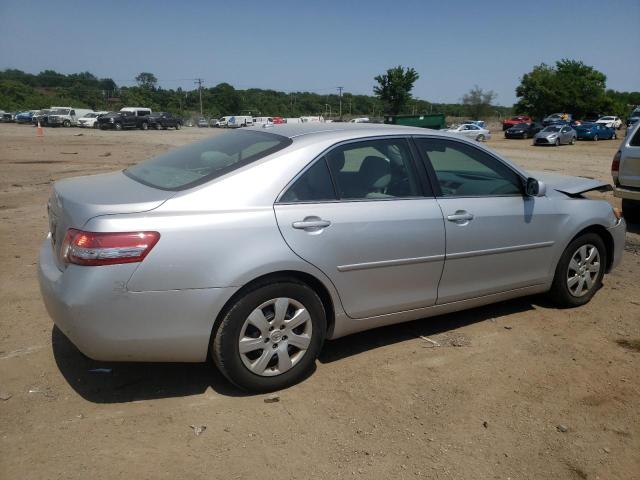 4T1BF3EK0BU676099 - 2011 TOYOTA CAMRY BASE SILVER photo 3