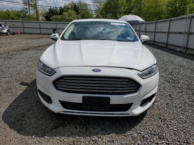 3FA6P0UU8FR266917 - 2015 FORD FUSION S HYBRID WHITE photo 5