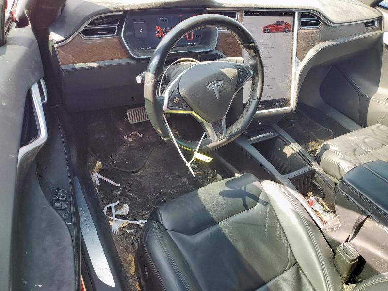 5YJSA1E24HF193479 - 2017 TESLA MODEL S RED photo 8