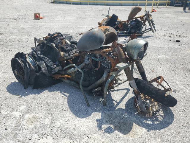 JS1VS55AX52107805 - 2005 SUZUKI C50 BURN photo 1