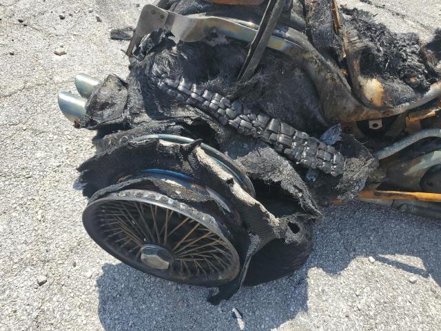 JS1VS55AX52107805 - 2005 SUZUKI C50 BURN photo 9