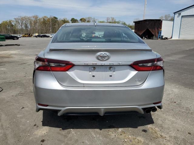 4T1G11AK6PU153532 - 2023 TOYOTA CAMRY SE NIGHT SHADE SILVER photo 6