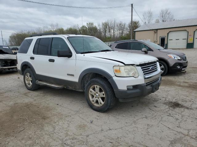 1FMEU73E96UB09242 - 2006 FORD EXPLORER XLT WHITE photo 4